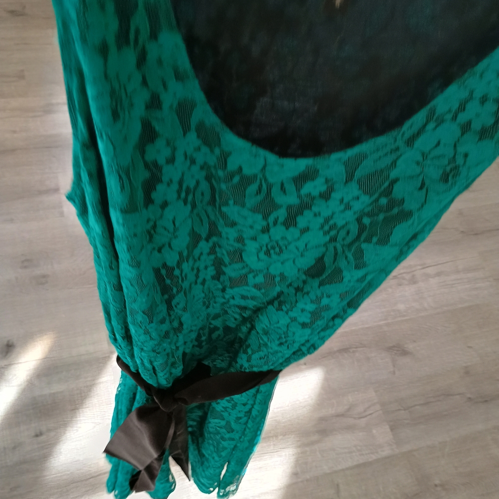 NWOT, Express, turquoise green lace 2-layer mini dress w tie belt, holiday dress